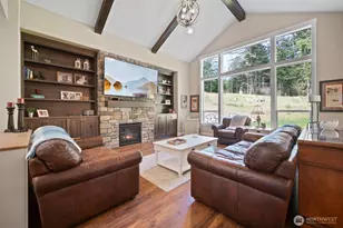 411 Five Peaks Dr, Kalama, WA 98625 - Photo 8