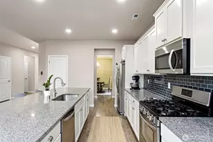 18439 138th St E, Bonney Lake, WA 98391 - Photo 8