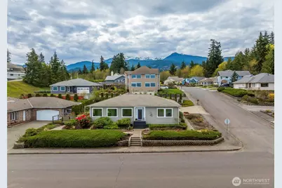 3109 S City Lights Place, Port Angeles, WA 98362 - Photo 2