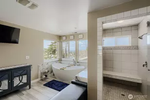11031 Cornell Ave S, Seattle, WA 98178 - Photo 12