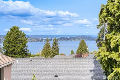 11031 Cornell Avenue S, Seattle, WA 98178 - Photo 30