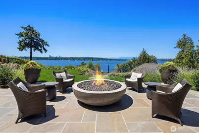 7545 NE 28th Place, Medina, WA 98039 - Photo 2