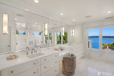 7545 NE 28th Place, Medina, WA 98039 - Photo 8