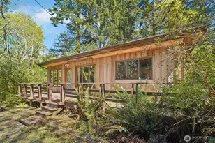 1830 Amber View Pl, Camano Island, WA 98282 - Photo 4