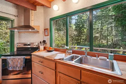 1830 Amber View Place, Camano Island, WA 98282 - Photo 10