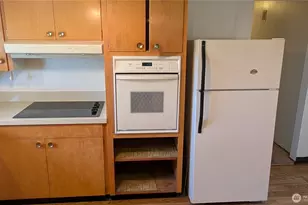 803 13th St SW, Puyallup, WA 98371 - Photo 10