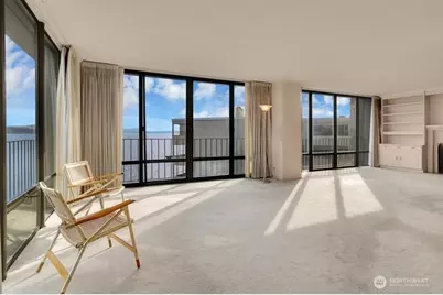 1620 43rd Avenue E #1B, Seattle, WA 98112 - Photo 8