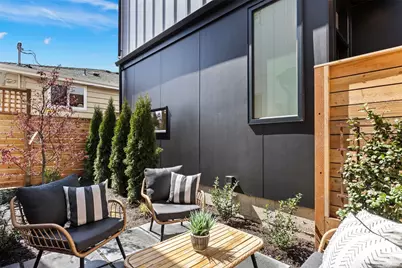 7338 27th Avenue NW, Seattle, WA 98117 - Photo 2