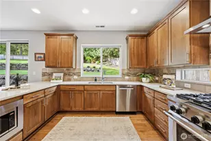 5726 Solana Ln NE, Bainbridge Island, WA 98110 - Photo 8
