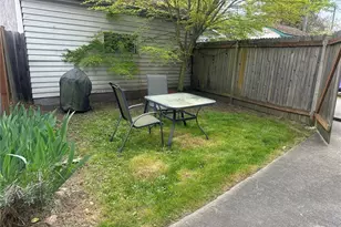 7822 NE Lake City Way NE, Seattle, WA 98115 - Photo 12