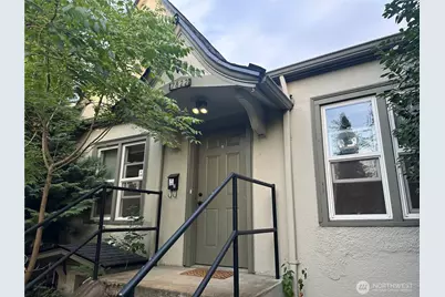 7822 NE Lake City Way NE, Seattle, WA 98115 - Photo 2