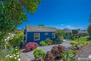 2822 23rd Ave W, Seattle, WA 98199 - Photo 2
