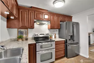 14777 NE 51st St, Bellevue, WA 98007 - Photo 8