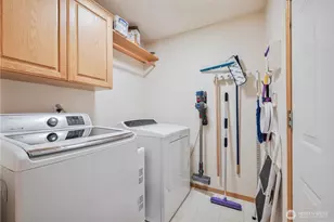 239 W St James, Longview, WA 98632 - Photo 18