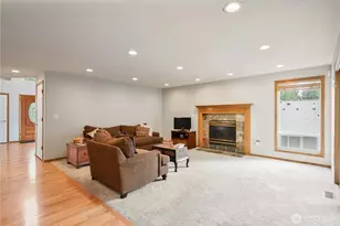 239 W St James, Longview, WA 98632 - Photo 8
