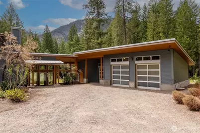 589 Lost River Road, Mazama, WA 98833 - Photo 2