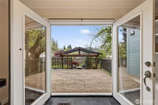 1306 23rd St, Bellingham, WA 98225 - Photo 12