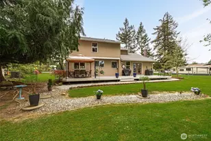 381 Cambrae Dr, Camano Island, WA 98282 - Photo 28