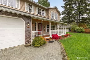 381 Cambrae Dr, Camano Island, WA 98282 - Photo 4