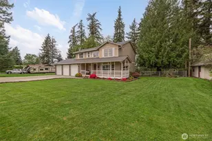 381 Cambrae Dr, Camano Island, WA 98282 - Photo 2