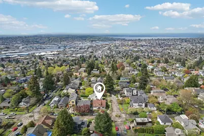 4817 Greenwood Avenue N, Seattle, WA 98103 - Photo 34