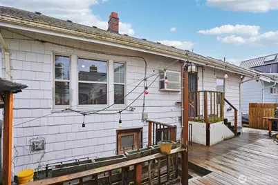 4817 Greenwood Avenue N, Seattle, WA 98103 - Photo 26