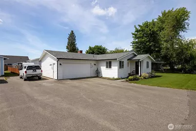 8679 Depot Road, Lynden, WA 98264 - Photo 2