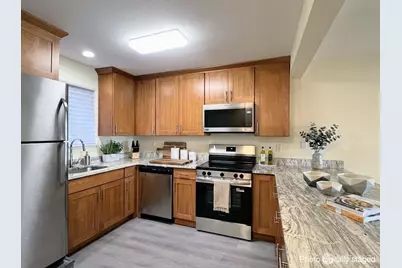 210 Boylston Avenue E #103, Seattle, WA 98102 - Photo 4