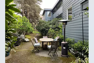 210 Boylston Avenue E #103, Seattle, WA 98102 - Photo 18