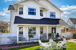 2913 K Ave, Anacortes, WA 98221 - Photo 2