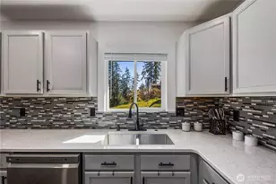 61 E Channel Dr, Allyn, WA 98524 - Photo 10