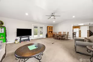 8311 110th St E, Puyallup, WA 98373 - Photo 16