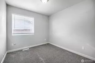 1607 Springfield Ct NE, Olympia, WA 98506 - Photo 12