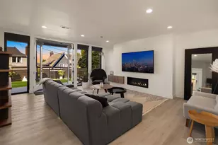 426 Wheeler St, Seattle, WA 98109 - Photo 24