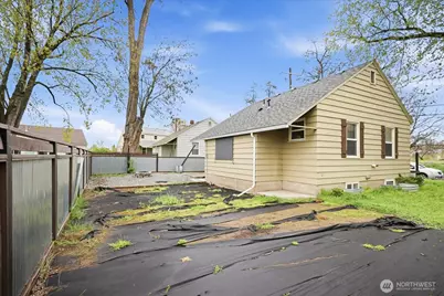 317 NE Ash Avenue, College Place, WA 99324 - Photo 4