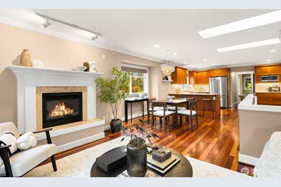 6235 31st Avenue NE, Seattle, WA 98115 - Photo 2