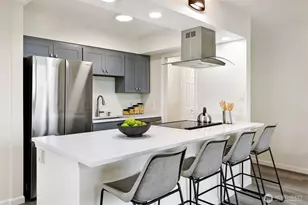 2100 3rd Ave, Seattle, WA 98121 - Photo 10