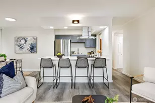 2100 3rd Ave, Seattle, WA 98121 - Photo 8