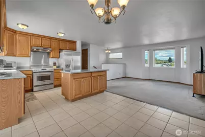 115 3rd Avenue NW, Pacific, WA 98047 - Photo 4