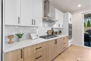 25 213th Pl SW, Bothell, WA 98021 - Photo 14