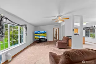 18437 Elderberry St SW, Rochester, WA 98579 - Photo 6