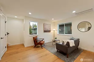2731 NE 87th St, Seattle, WA 98115 - Photo 12