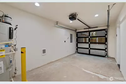 2731 NE 87th Street, Seattle, WA 98115 - Photo 4
