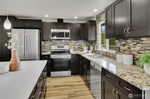 21023 46th Ave SE, Bothell, WA 98021 - Photo 4