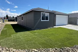 2484 Noah St SE, East Wenatchee, WA 98802 - Photo 2