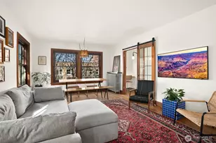 408 Bellevue Ave E, Seattle, WA 98102 - Photo 4
