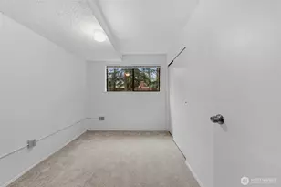 13919 SE 3rd Pl, Bellevue, WA 98005 - Photo 12