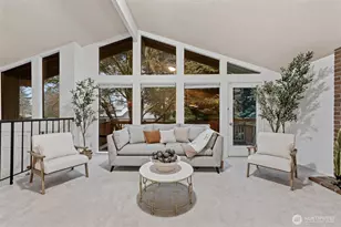 13919 SE 3rd Pl, Bellevue, WA 98005 - Photo 4