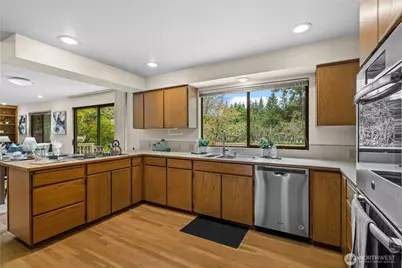 14316 NE 12th Place, Bellevue, WA 98007 - Photo 12