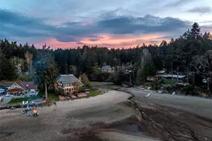 1105 14th Ave, Fox Island, WA 98333 - Photo 4